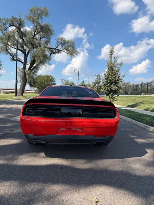 2017 Dodge Challenger 3rd Gen - Image 5 of 15