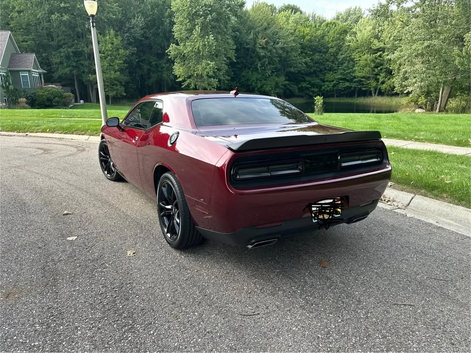 2017 Dodge Challenger 3rd Gen - Image 8 of 12