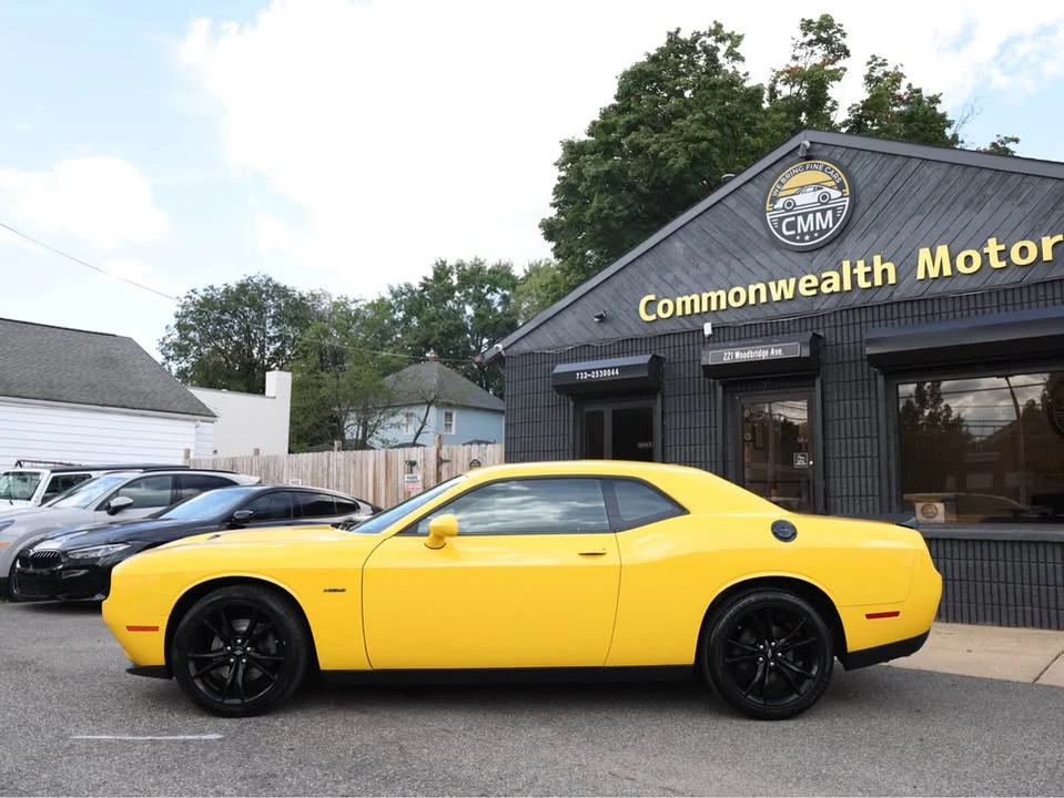 2017 Dodge Challenger 3rd Gen - Image 5 of 11