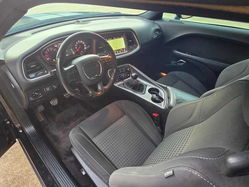 2017 Dodge Challenger 3rd Gen - Image 10 of 20