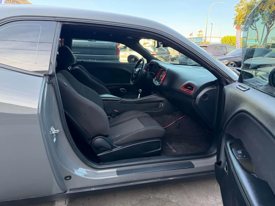 2017 Dodge Challenger 3rd Gen - Image 16 of 20