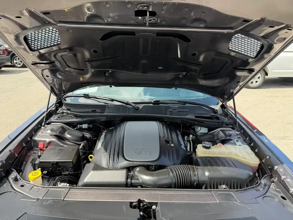 2017 Dodge Challenger 3rd Gen - Image 6 of 10