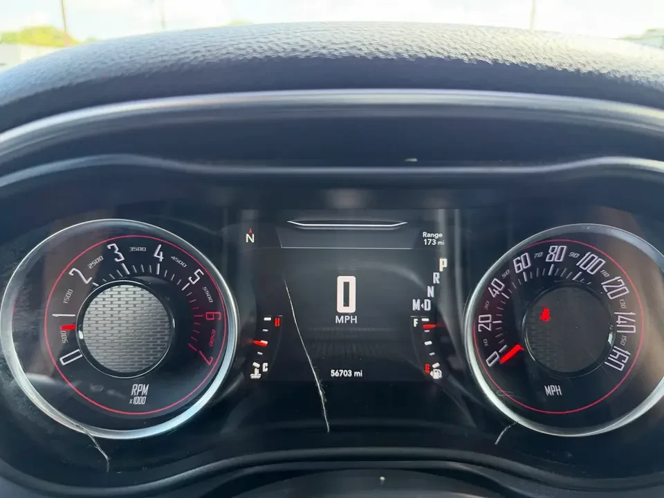 2017 Dodge Challenger 3rd Gen - Image 9 of 10