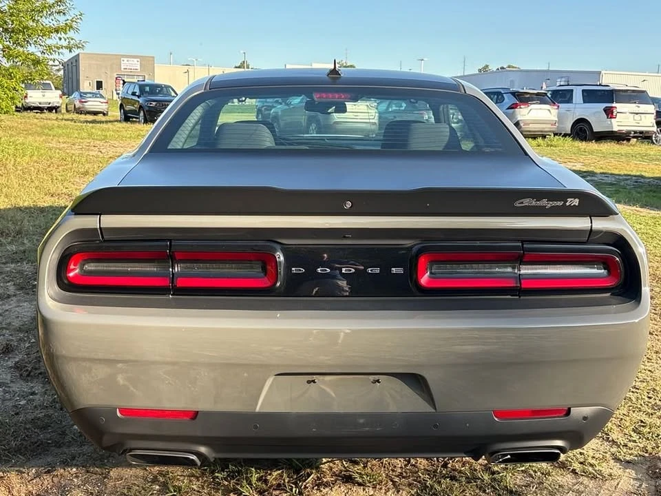 2017 Dodge Challenger 3rd Gen - Image 4 of 11