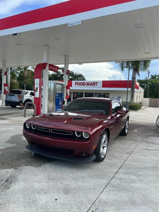 2017 Dodge Challenger 3rd Gen - Image 6 of 9