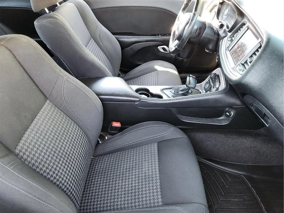2017 Dodge Challenger 3rd Gen - Image 15 of 20