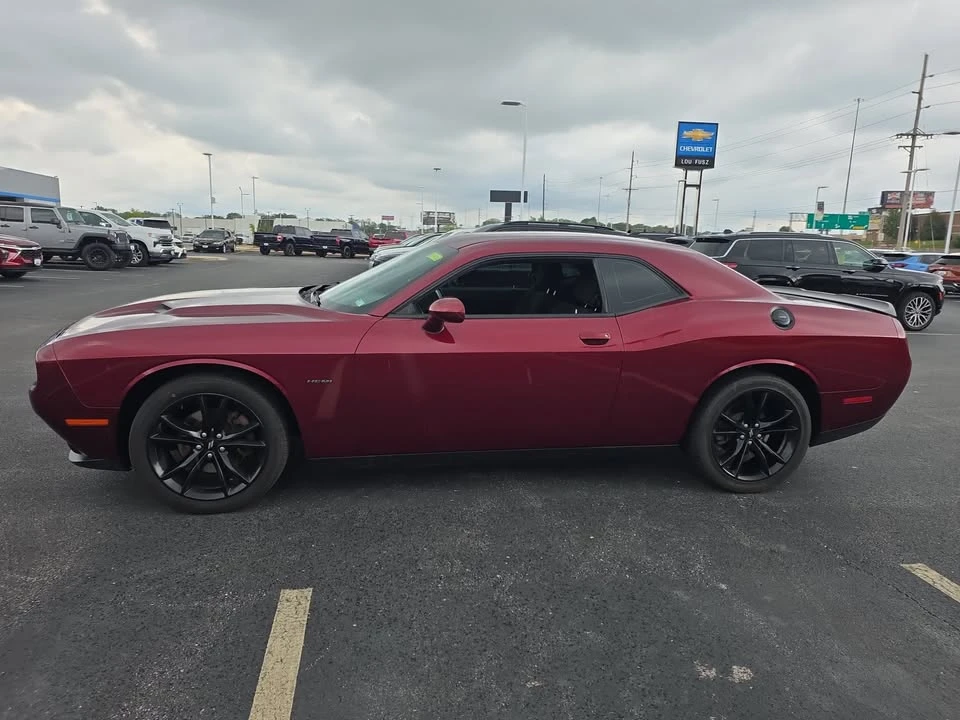 2017 Dodge Challenger 3rd Gen - Image 5 of 10