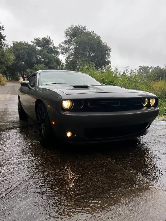 2017 Dodge Challenger 3rd Gen - Image 3 of 15