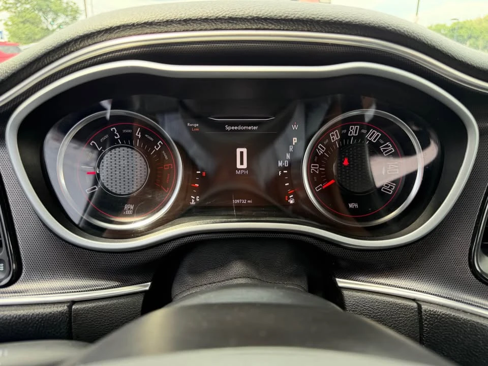 2017 Dodge Challenger 3rd Gen - Image 14 of 15