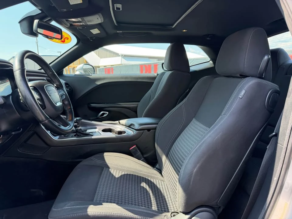 2017 Dodge Challenger 3rd Gen - Image 8 of 12