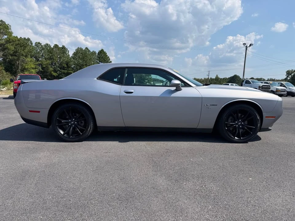 2017 Dodge Challenger 3rd Gen - Image 4 of 12
