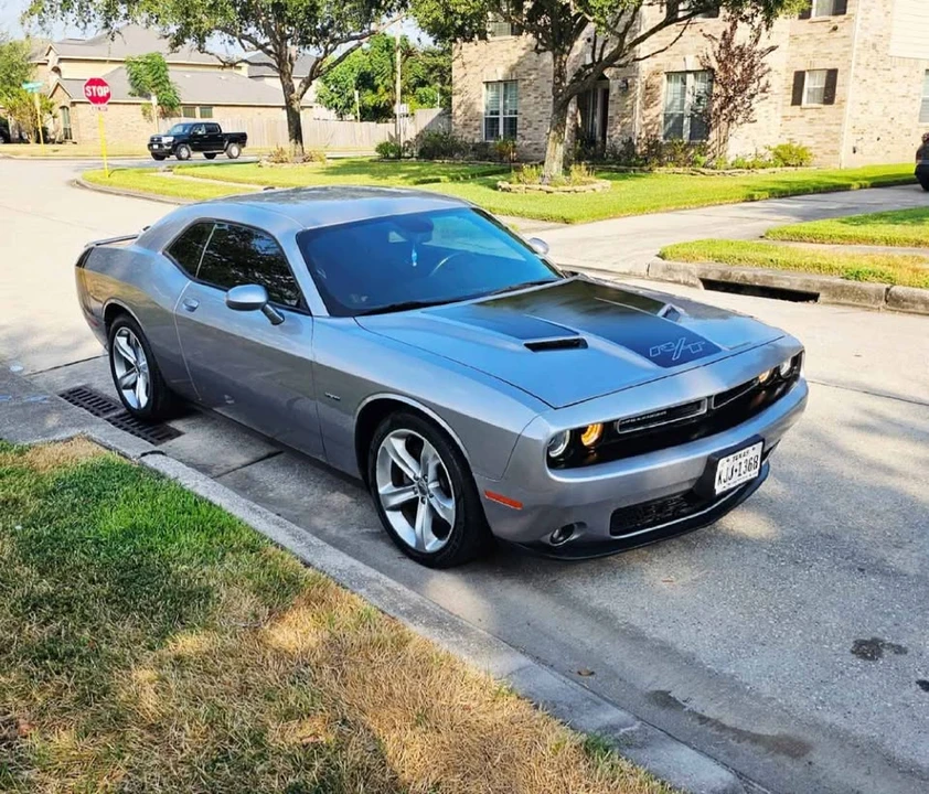 2017 Dodge Challenger 3rd Gen - Image 2 of 9