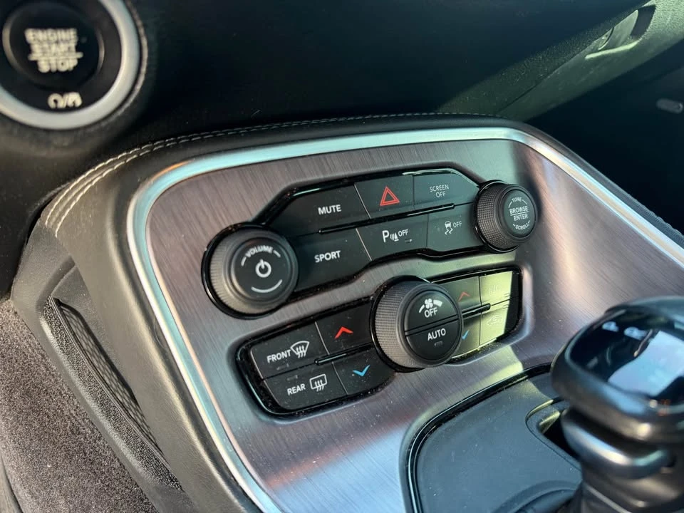 2017 Dodge Challenger 3rd Gen - Image 13 of 16