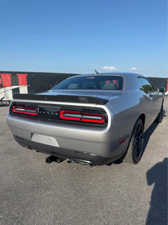 2017 Dodge Challenger 3rd Gen - Image 6 of 8