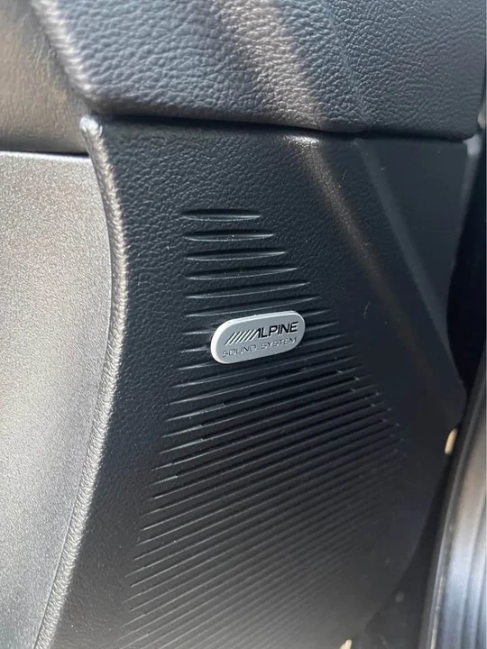 2017 Dodge Challenger 3rd Gen - Image 6 of 7