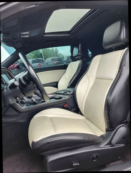 2017 Dodge Challenger 3rd Gen - Image 6 of 19