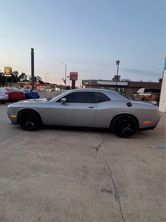 2017 Dodge Challenger 3rd Gen - Image 8 of 20