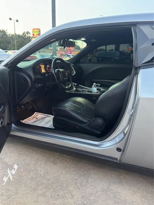 2017 Dodge Challenger 3rd Gen - Image 9 of 20