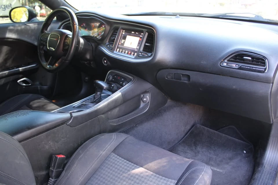 2017 Dodge Challenger 3rd Gen - Image 14 of 19