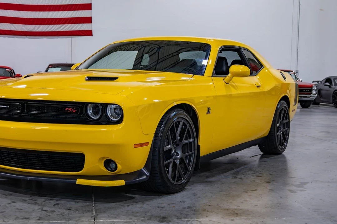 2017 Dodge Challenger SRT8 & 392 3rd Gen - Image 25 of 31