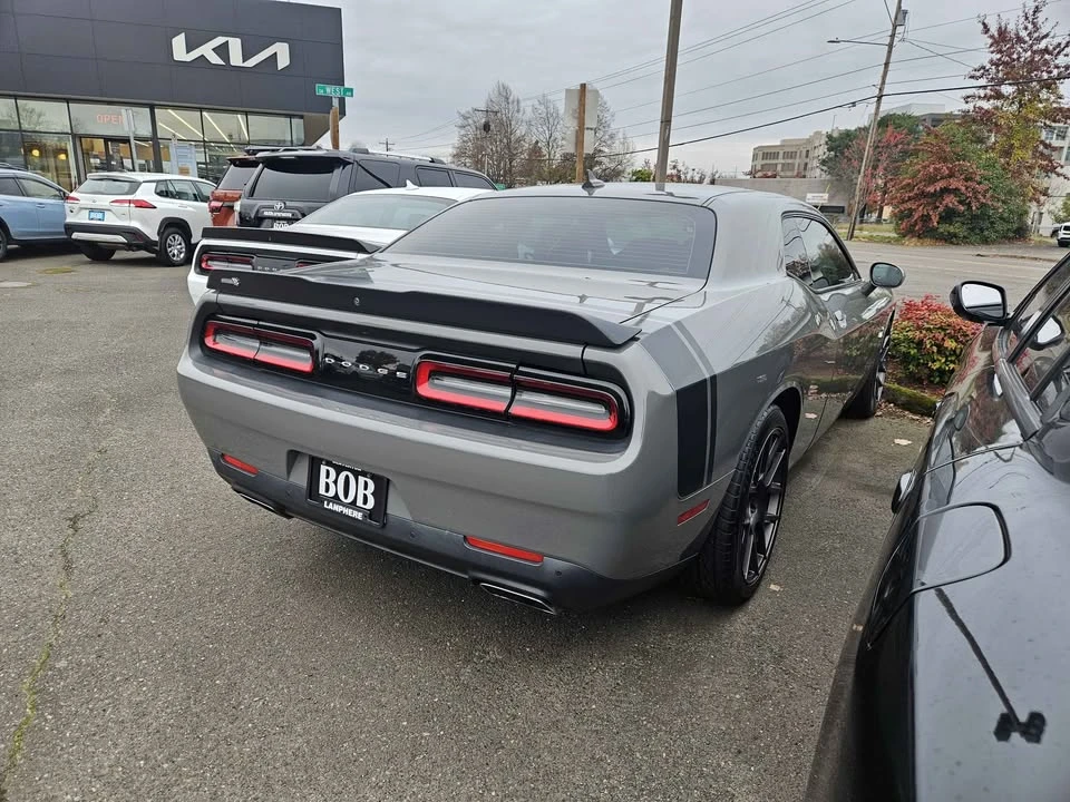 2017 Dodge Challenger SRT8 & 392 3rd Gen - Image 4 of 8