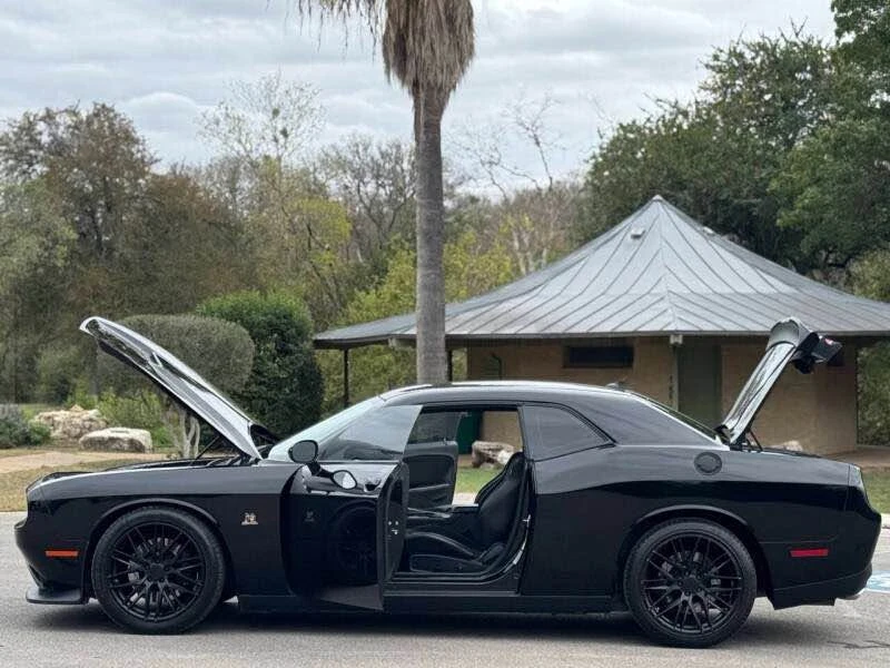 2017 Dodge Challenger SRT8 & 392 3rd Gen - Image 9 of 10