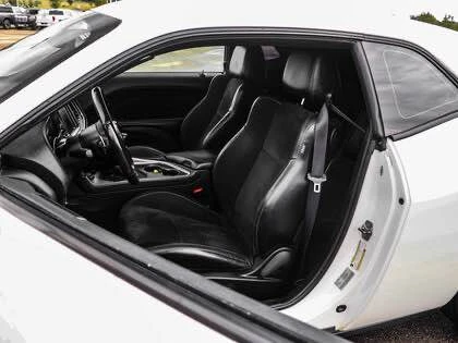 2017 Dodge Challenger 3rd Gen - Image 9 of 10