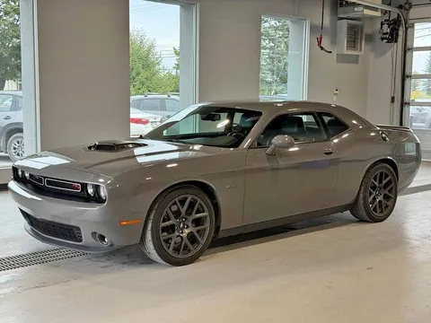 2017 Dodge Challenger RT Shaker