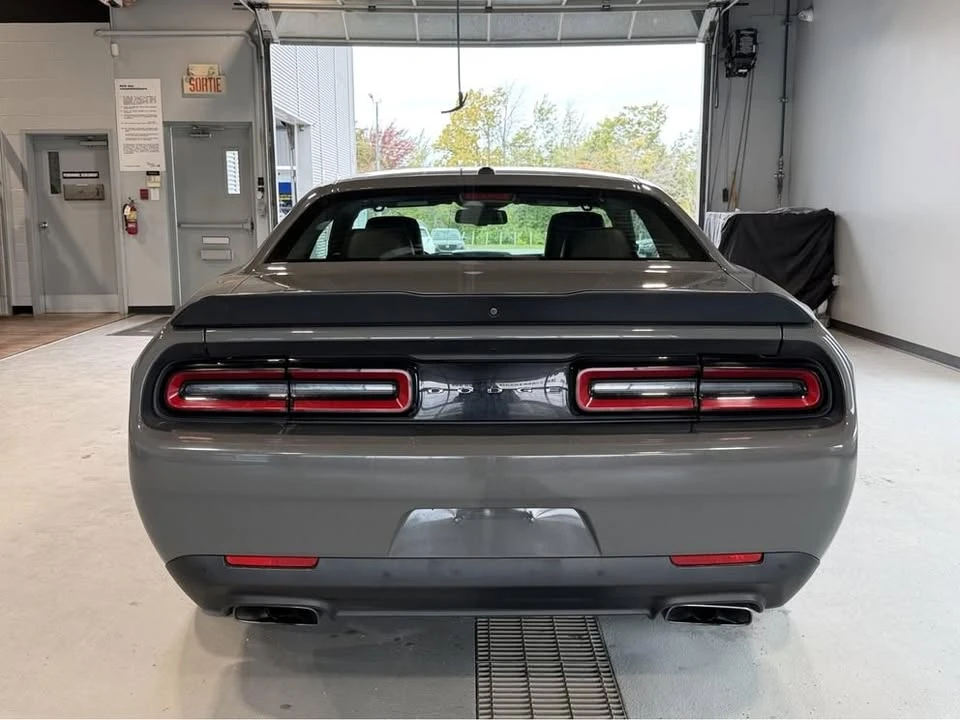 2017 Dodge Challenger 3rd Gen - Image 5 of 10