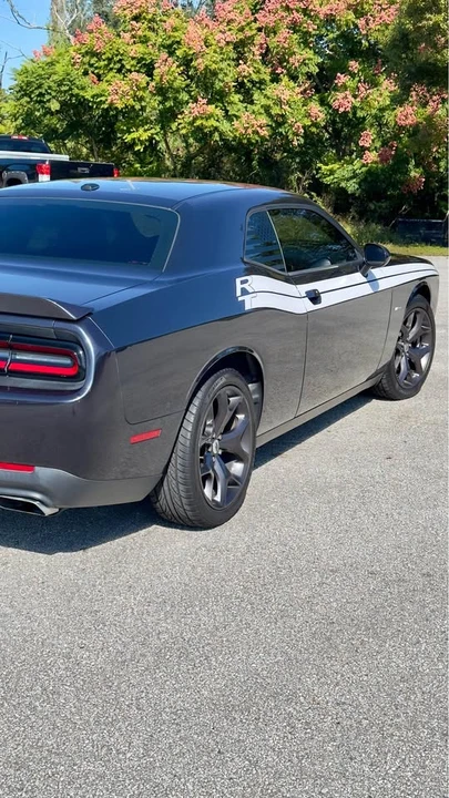 2017 Dodge Challenger 3rd Gen - Image 5 of 19