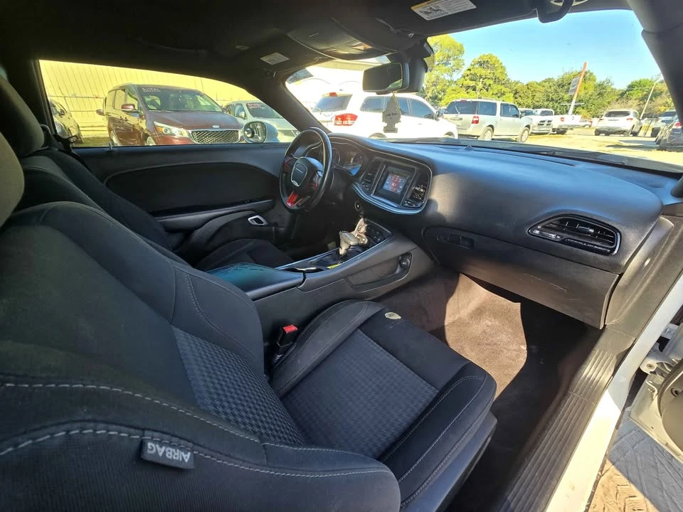 2017 Dodge Challenger 3rd Gen - Image 9 of 13
