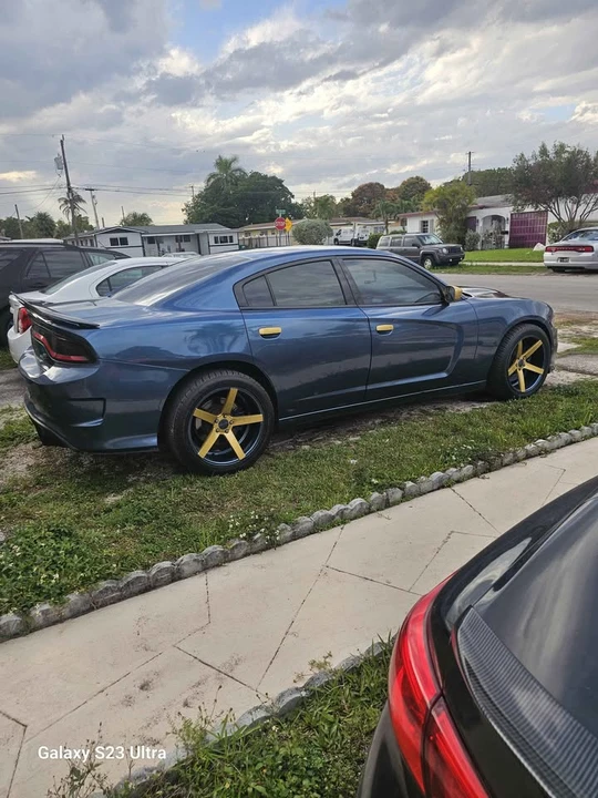 2017 Dodge Challenger 3rd Gen - Image 7 of 18