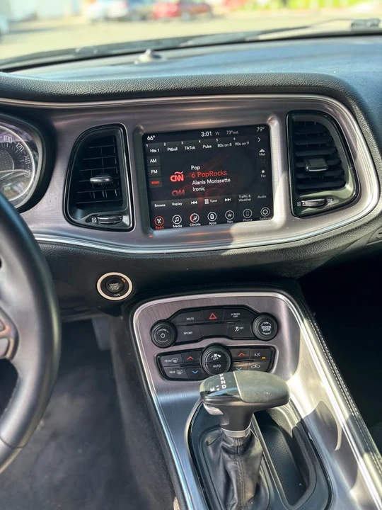 2017 Dodge Challenger 3rd Gen - Image 10 of 14