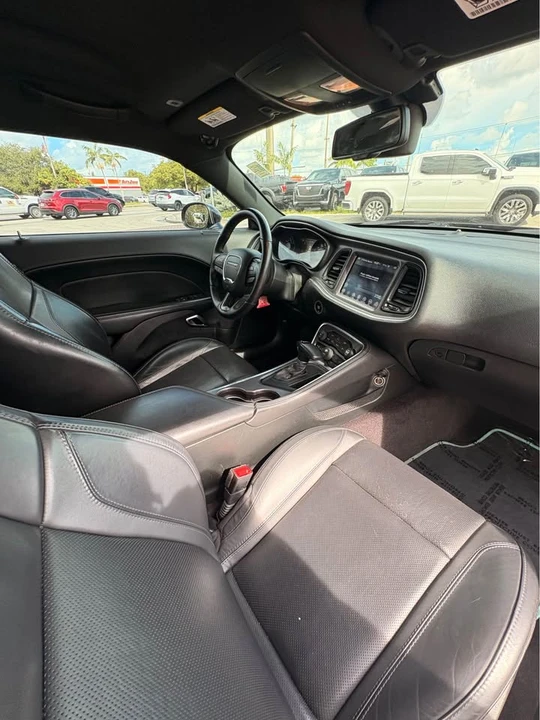 2017 Dodge Challenger 3rd Gen - Image 8 of 9