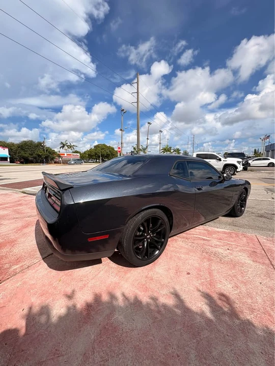 2017 Dodge Challenger 3rd Gen - Image 4 of 9
