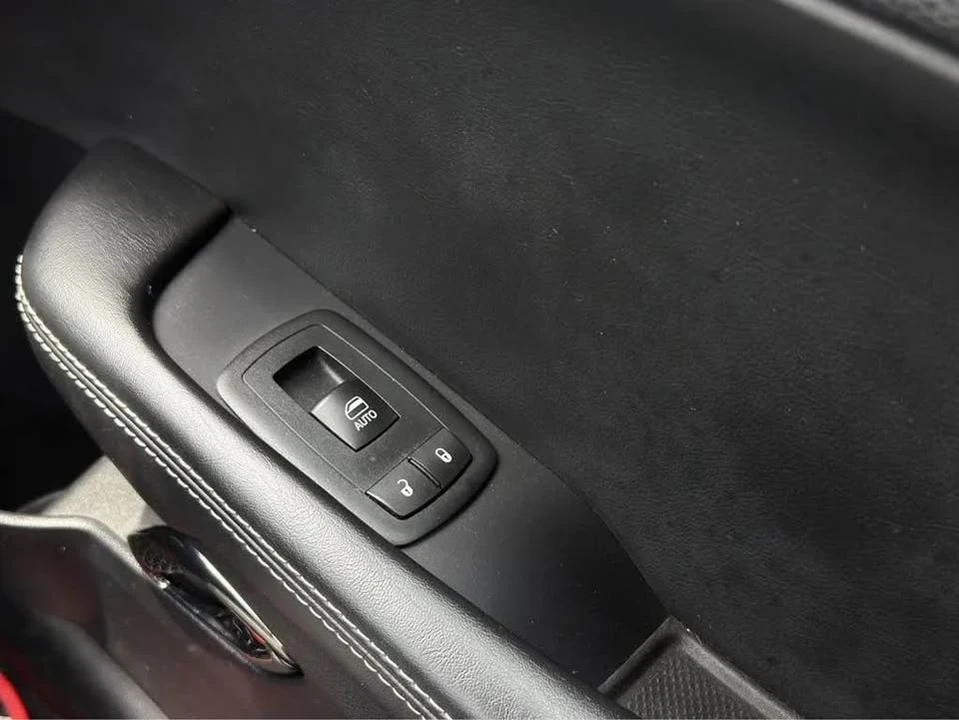 2017 Dodge Challenger SRT Hellcat 3rd Gen - Image 15 of 19
