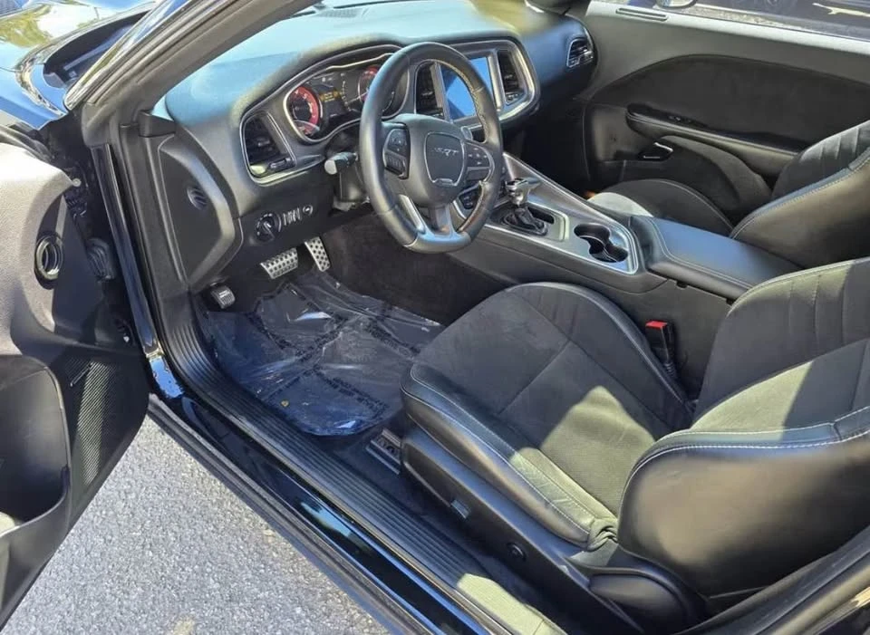 2017 Dodge Challenger SRT Hellcat 3rd Gen - Image 11 of 12