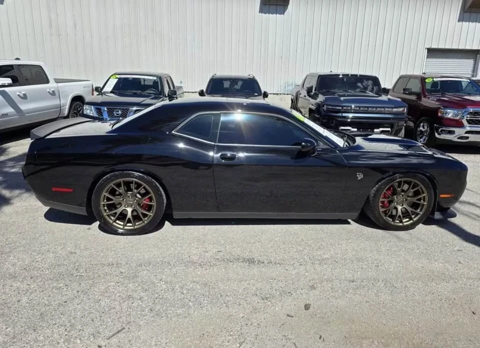 2017 Dodge Challenger SRT Hellcat 3rd Gen - Image 8 of 12