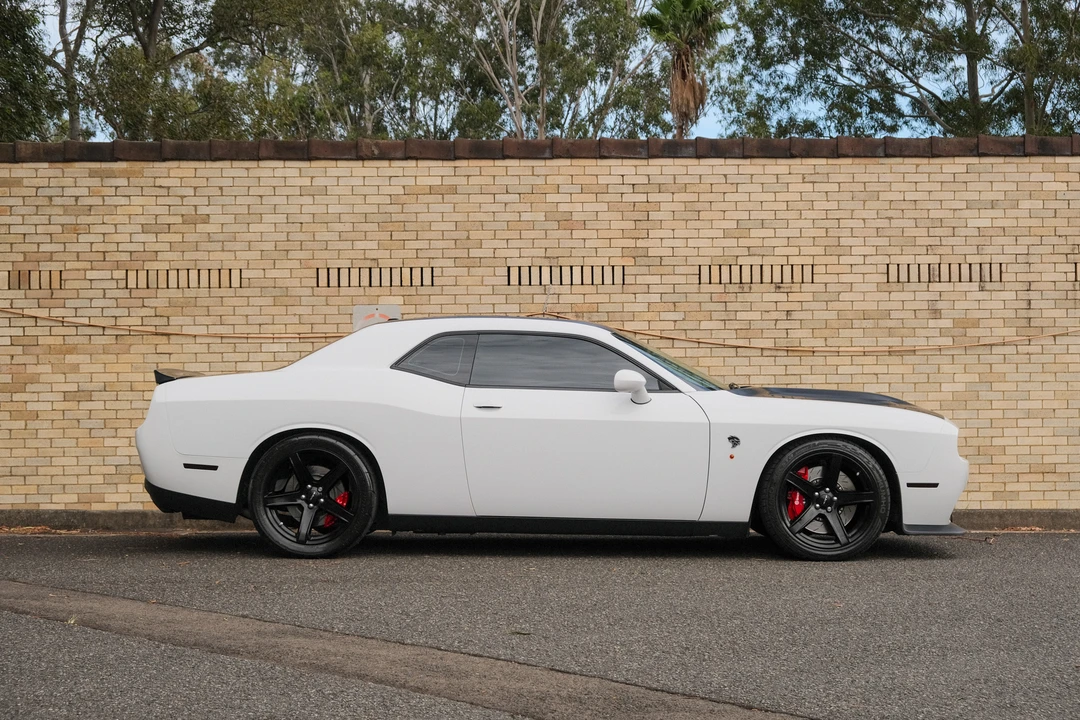 2017 Dodge Challenger SRT Hellcat 3rd Gen - Image 8 of 31