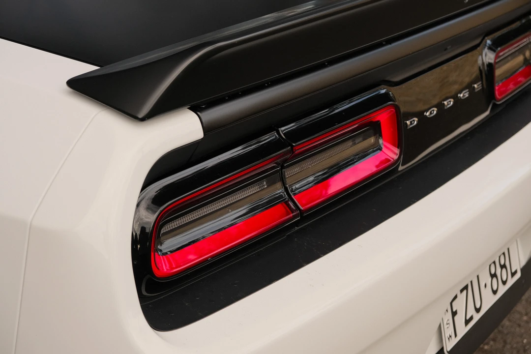2017 Dodge Challenger SRT Hellcat 3rd Gen - Image 24 of 31