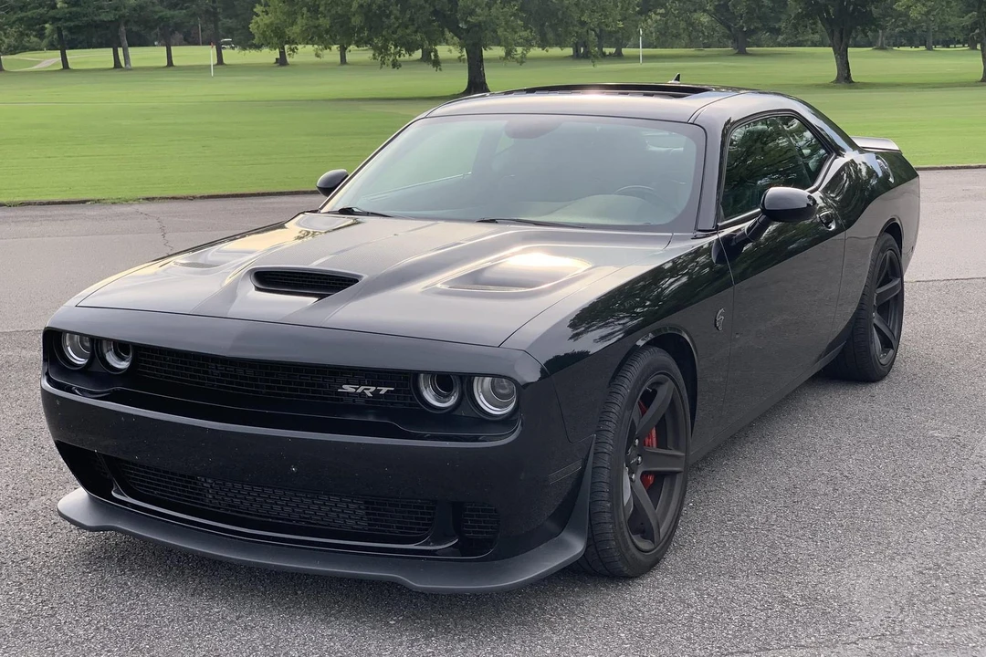 2017 Dodge Challenger SRT Hellcat 3rd Gen - Image 3 of 9