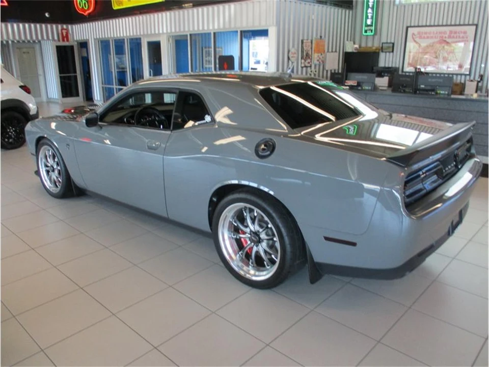2017 Dodge Challenger SRT Hellcat 3rd Gen - Image 2 of 31