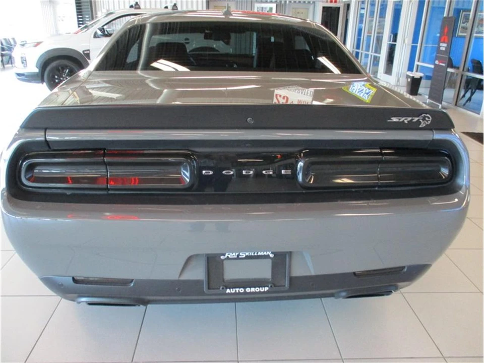 2017 Dodge Challenger SRT Hellcat 3rd Gen - Image 9 of 31