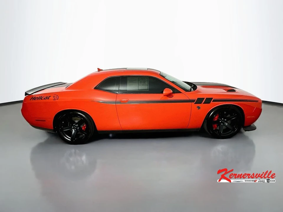 2017 Dodge Challenger SRT Hellcat 3rd Gen - Image 8 of 24