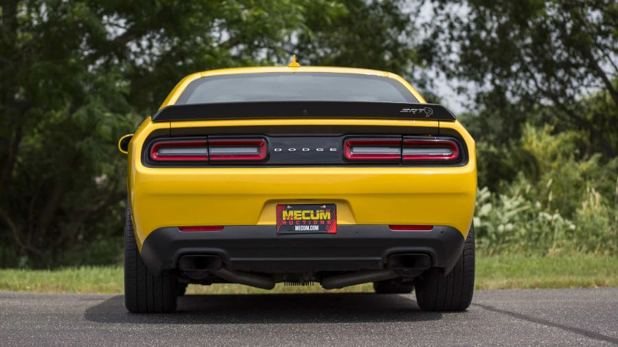 2017 Dodge Challenger SRT Hellcat 3rd Gen - Image 11 of 12