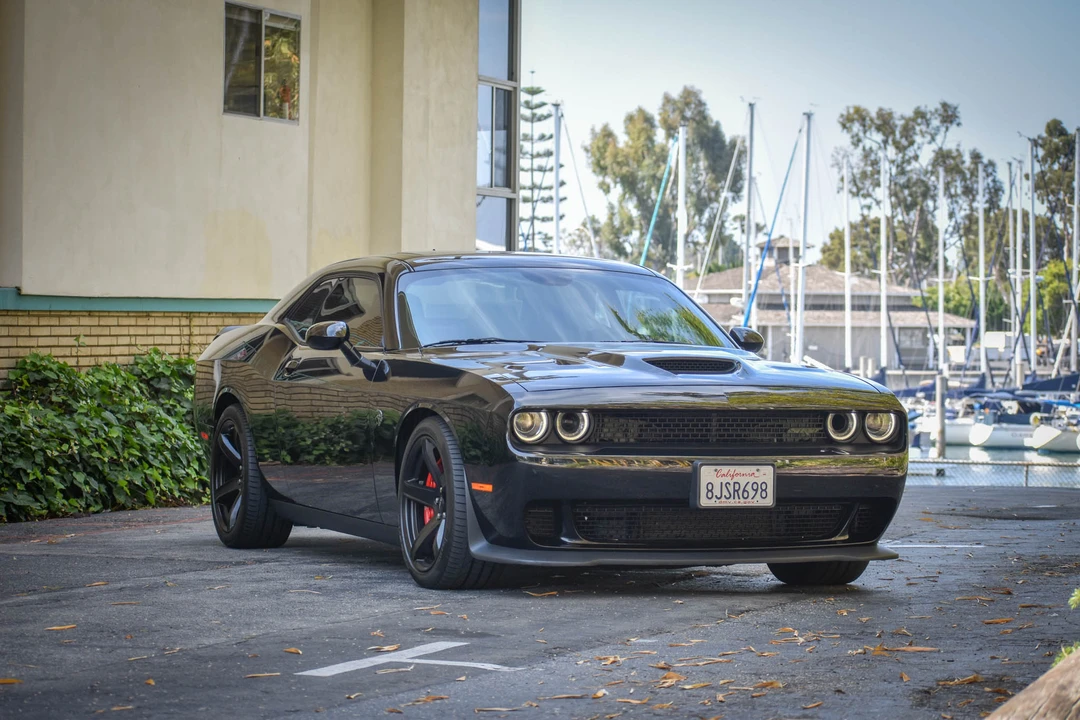 2017 Dodge Challenger SRT Hellcat 3rd Gen - Image 5 of 31