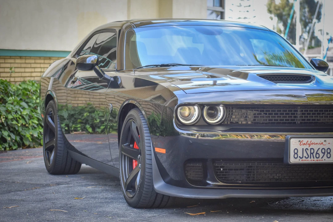 2017 Dodge Challenger SRT Hellcat 3rd Gen - Image 19 of 31