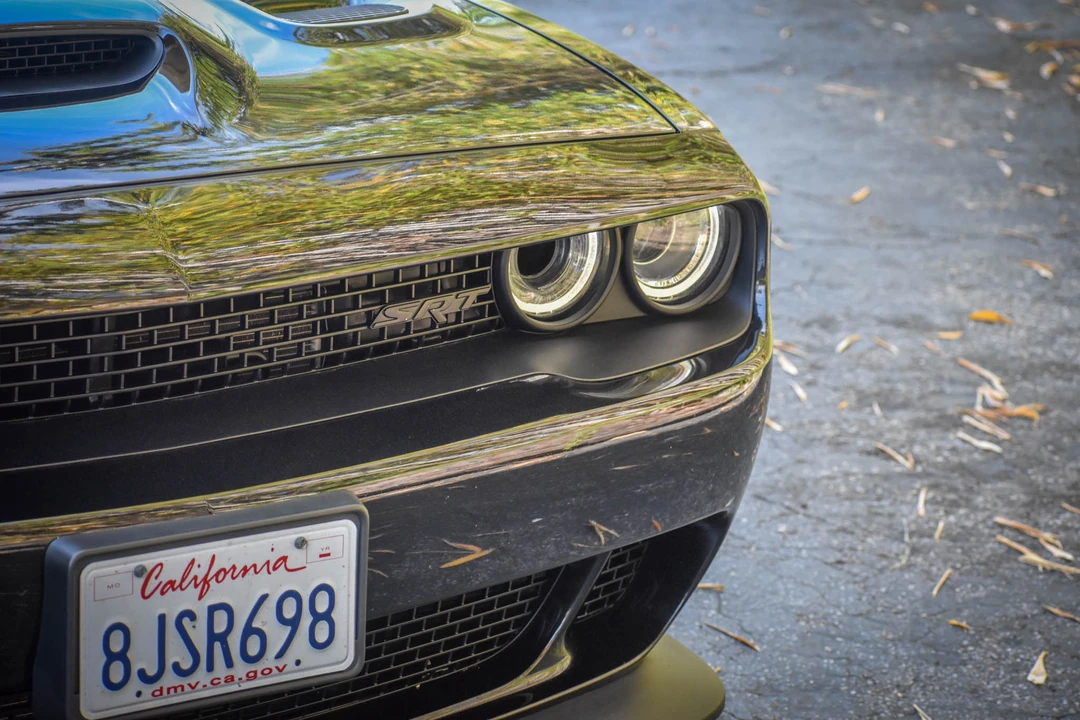 2017 Dodge Challenger SRT Hellcat 3rd Gen - Image 27 of 31