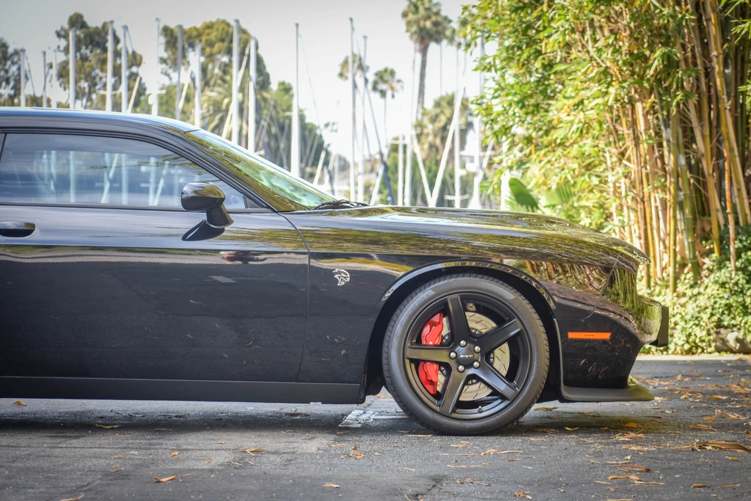 2017 Dodge Challenger SRT Hellcat 3rd Gen - Image 18 of 31