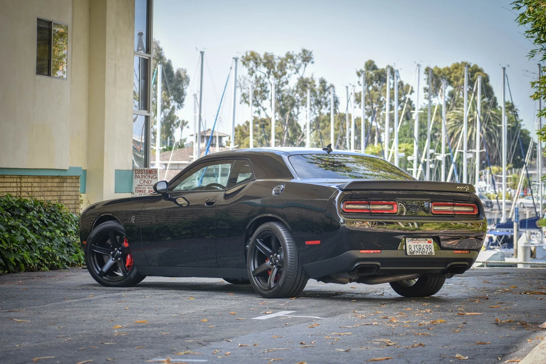 2017 Dodge Challenger SRT Hellcat 3rd Gen - Image 12 of 31